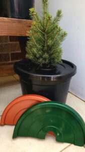 PotHead™ comes as two interlocking sectors which fit around the plant stem or trunk (Image: DeeWeed)